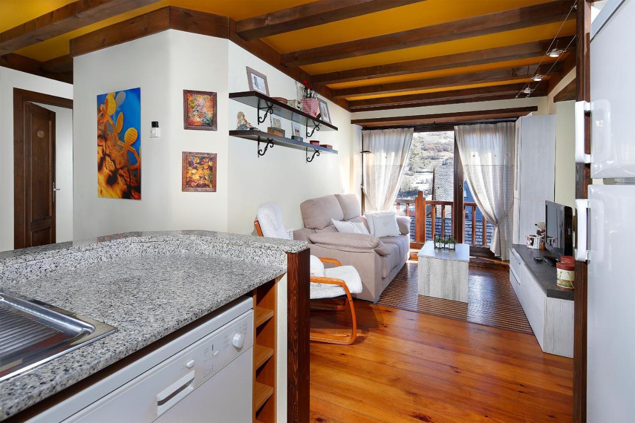 Apartamento La Santeta De Aran Vielha Zewnętrze zdjęcie