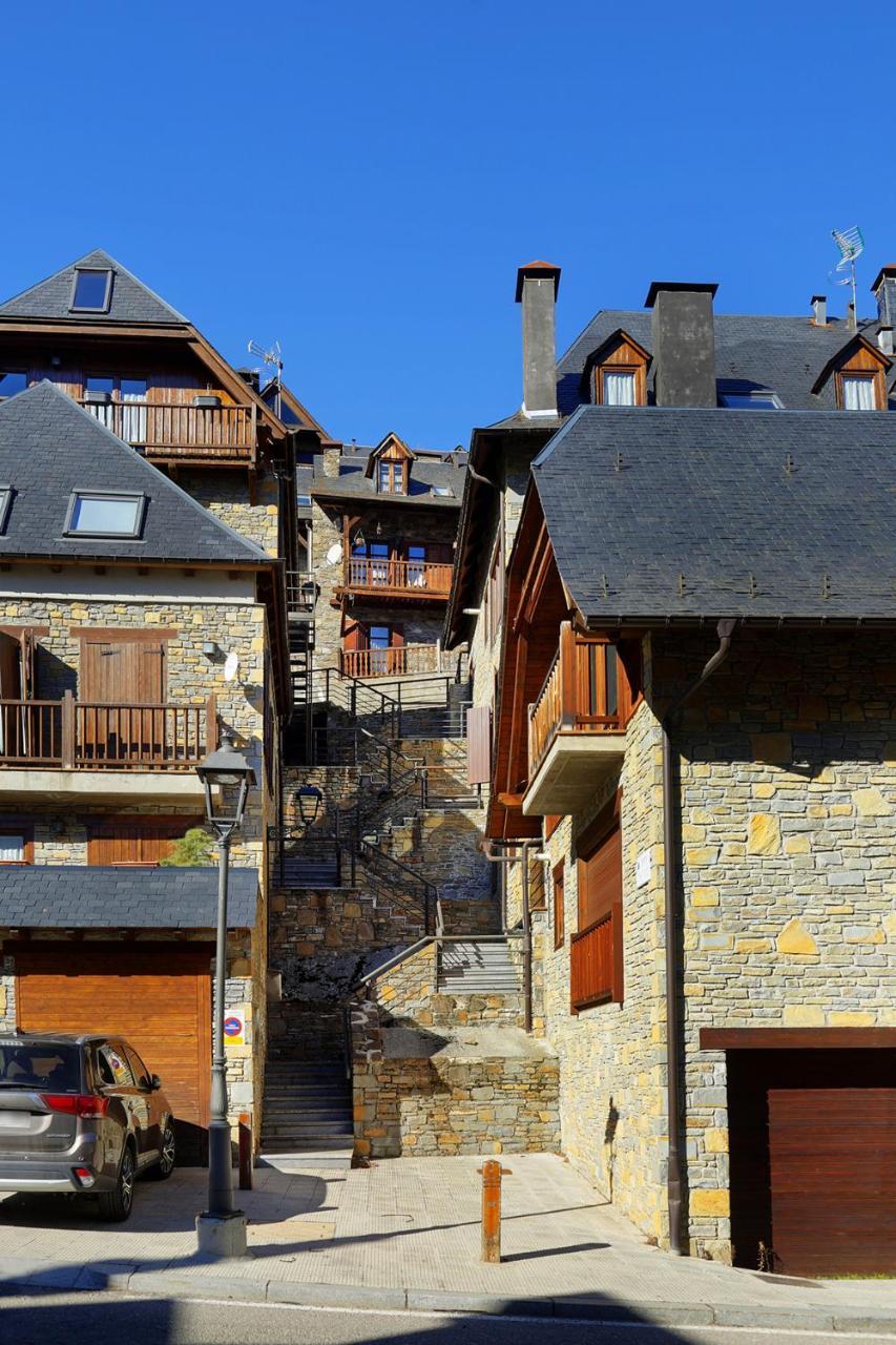 Apartamento La Santeta De Aran Vielha Zewnętrze zdjęcie